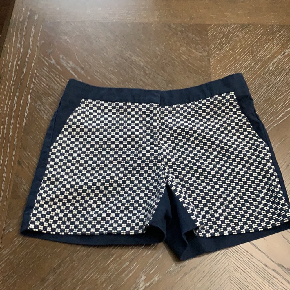 Dalia navy and white small geometric print shorts Size 2